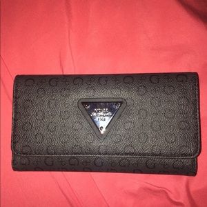 Guess wallet